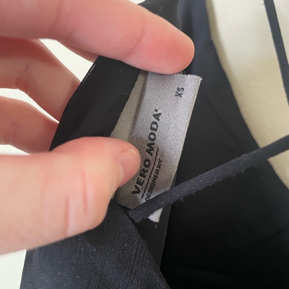 Vera Moda black dress - Picture 3 of 3